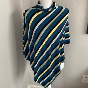 Lightweight and fun pauncho for autumn and fall.